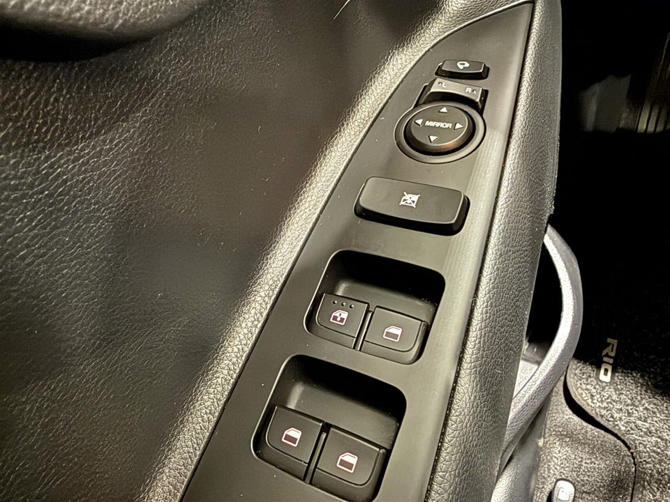 Kia Rio 1,0 T-GDi mHEV Upgrade DCT 5d