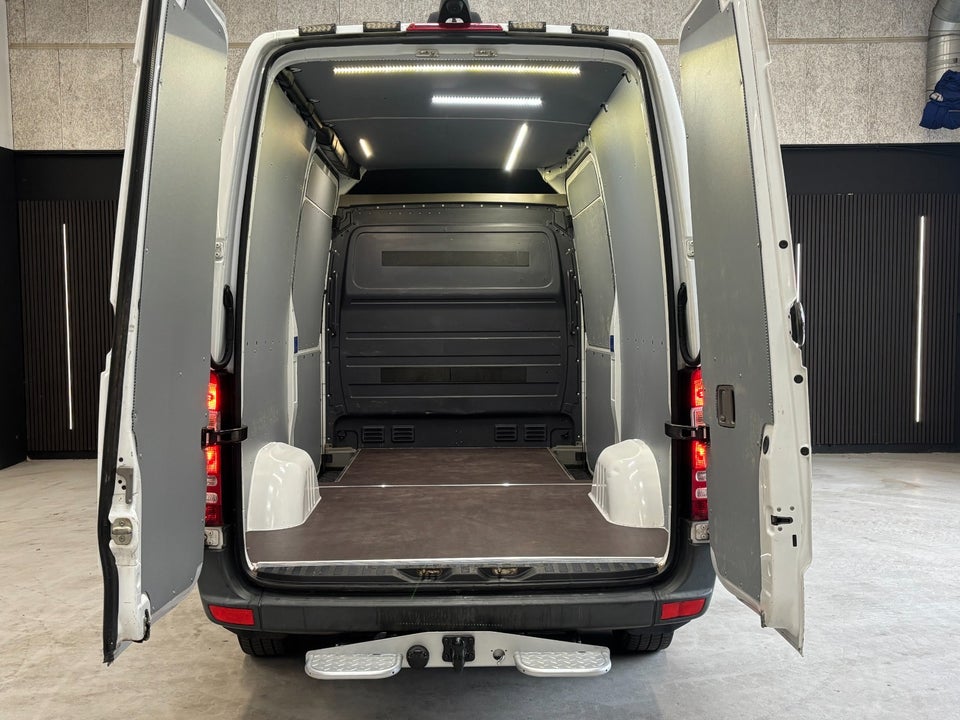 Mercedes Sprinter 316 2,2 CDi R2 Kassevogn 6d