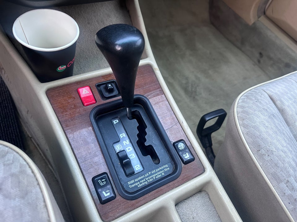 Mercedes 190 E 1,8 Sportline aut. 4d