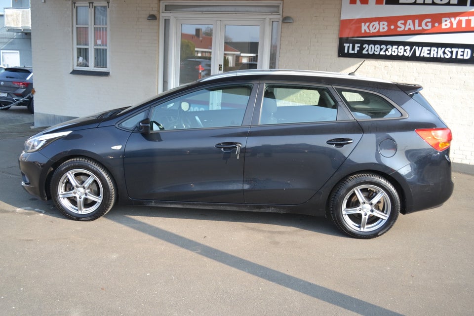 Kia Ceed 1,6 GDi Family+ SW 5d