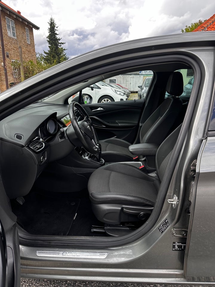 Opel Astra 1,6 CDTi 136 Innovation 5d