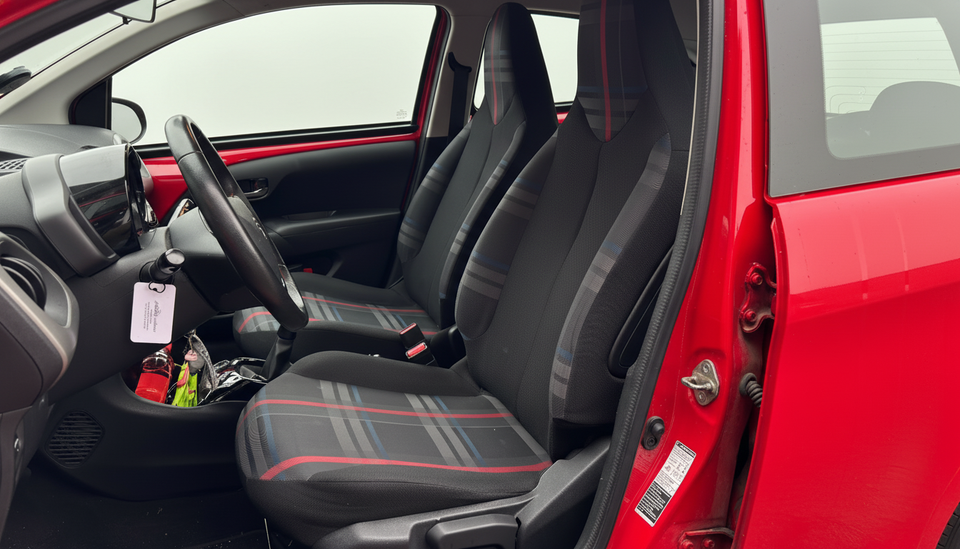 Peugeot 108 1,0 e-VTi 69 Allure 5d