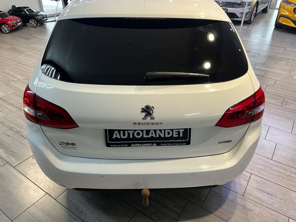 Peugeot 308 1,6 BlueHDi 120 Style SW 5d