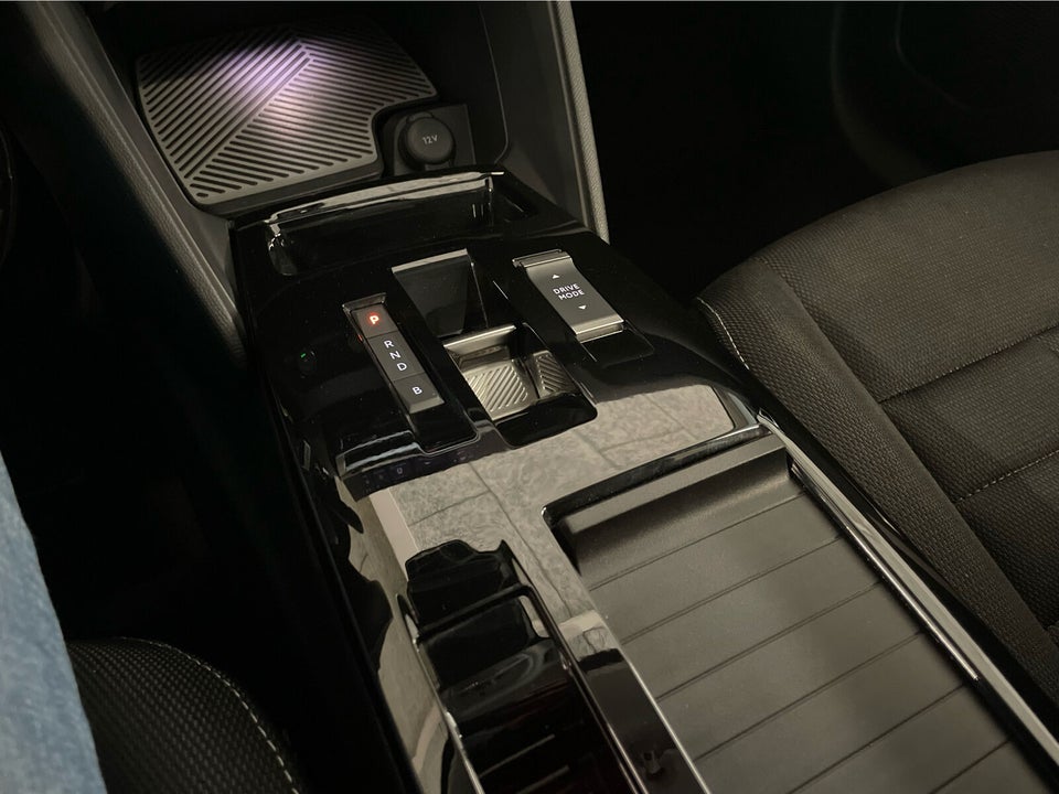 Citroën ë-C4 X 54 Plus 4d