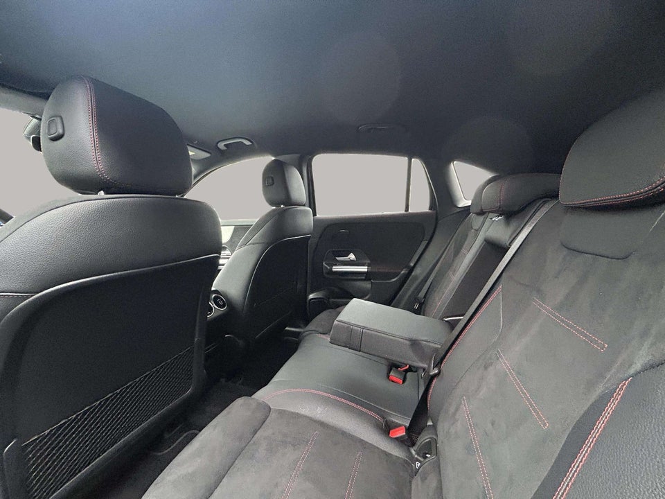 Mercedes EQA300 AMG Line 4Matic 5d