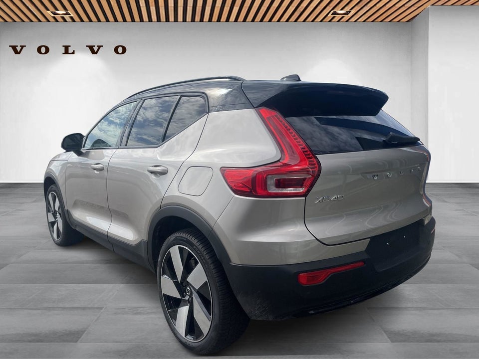 Volvo XC40 ReCharge Extended Range Plus 5d