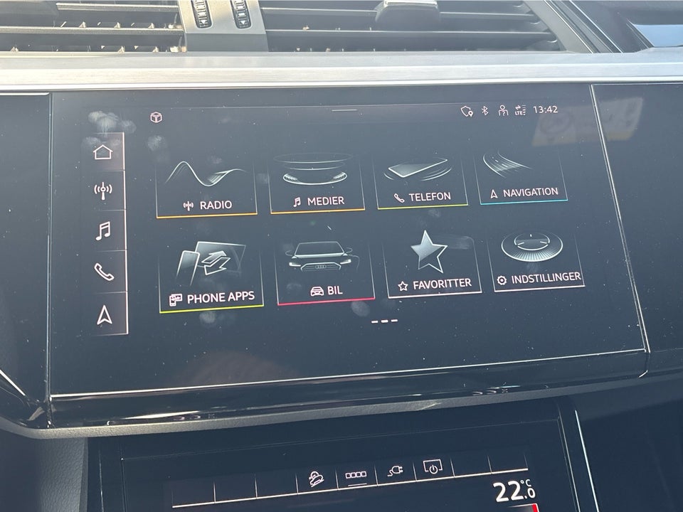 Audi e-tron 55 S-line quattro 5d