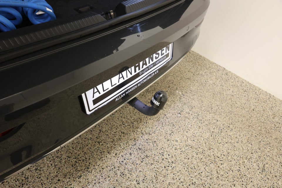 VW Golf VIII 1,4 GTE DSG 5d
