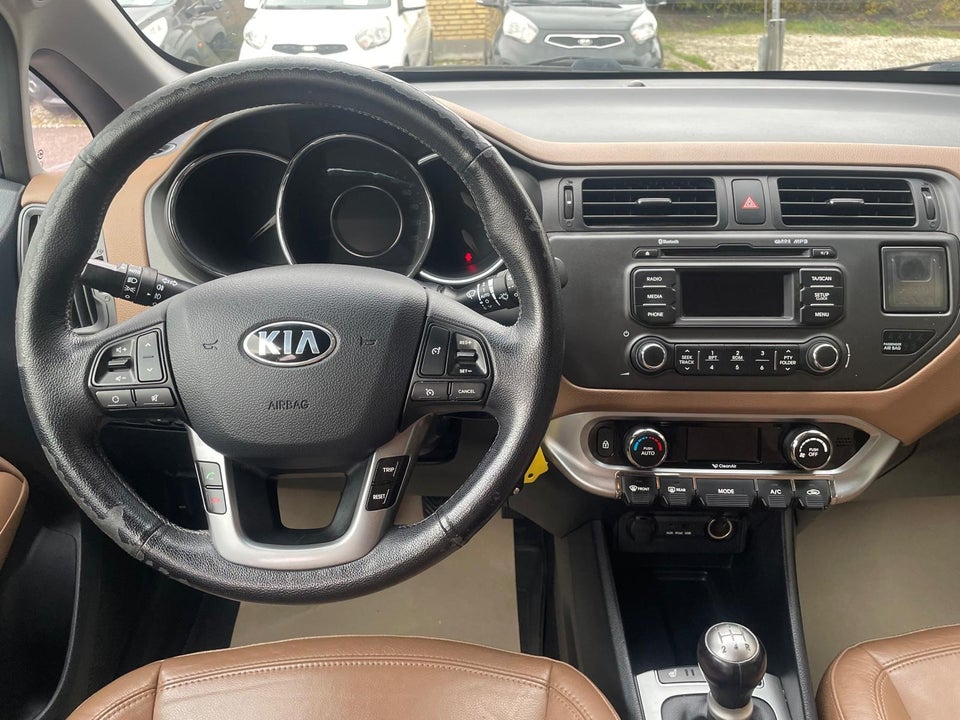 Kia Rio 1,2 CVVT Exclusive 5d