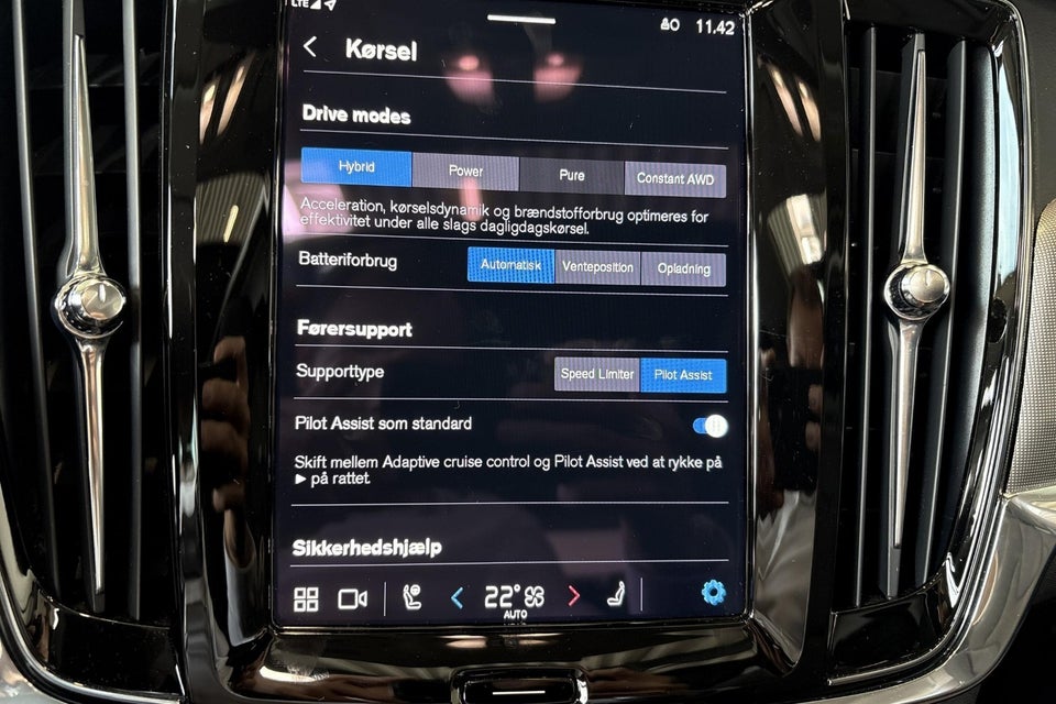 Volvo V90 2,0 T8 ReCharge Ultimate Dark aut. AWD 5d