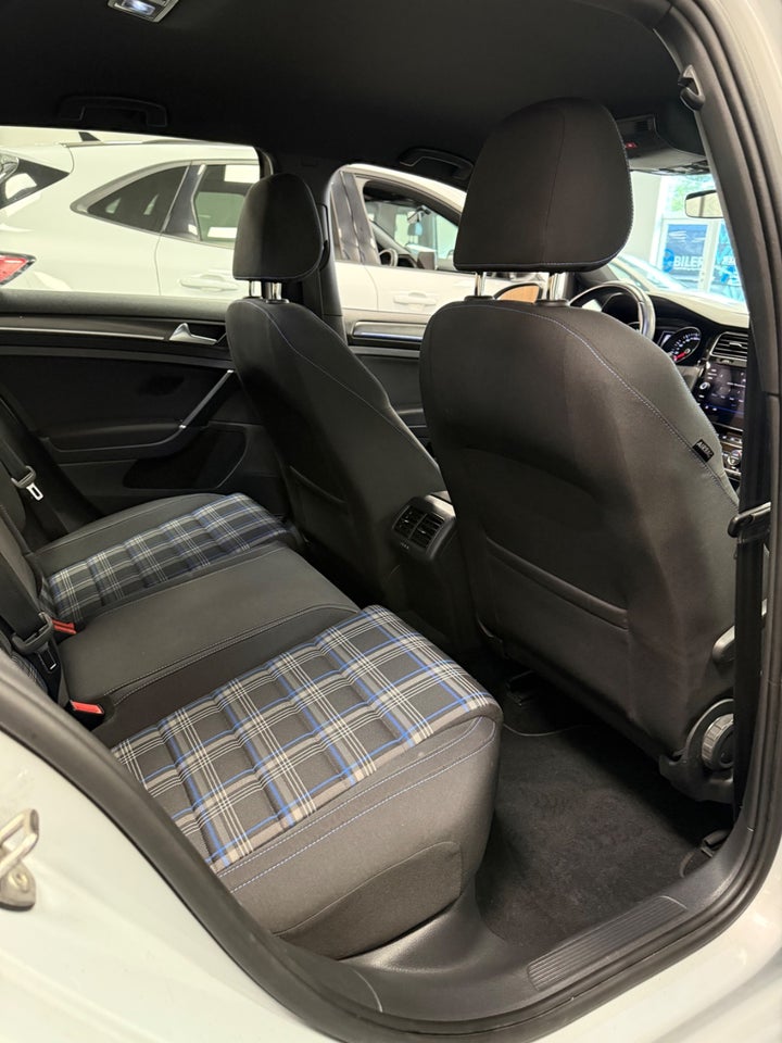 VW Golf VII 1,4 GTE DSG 5d