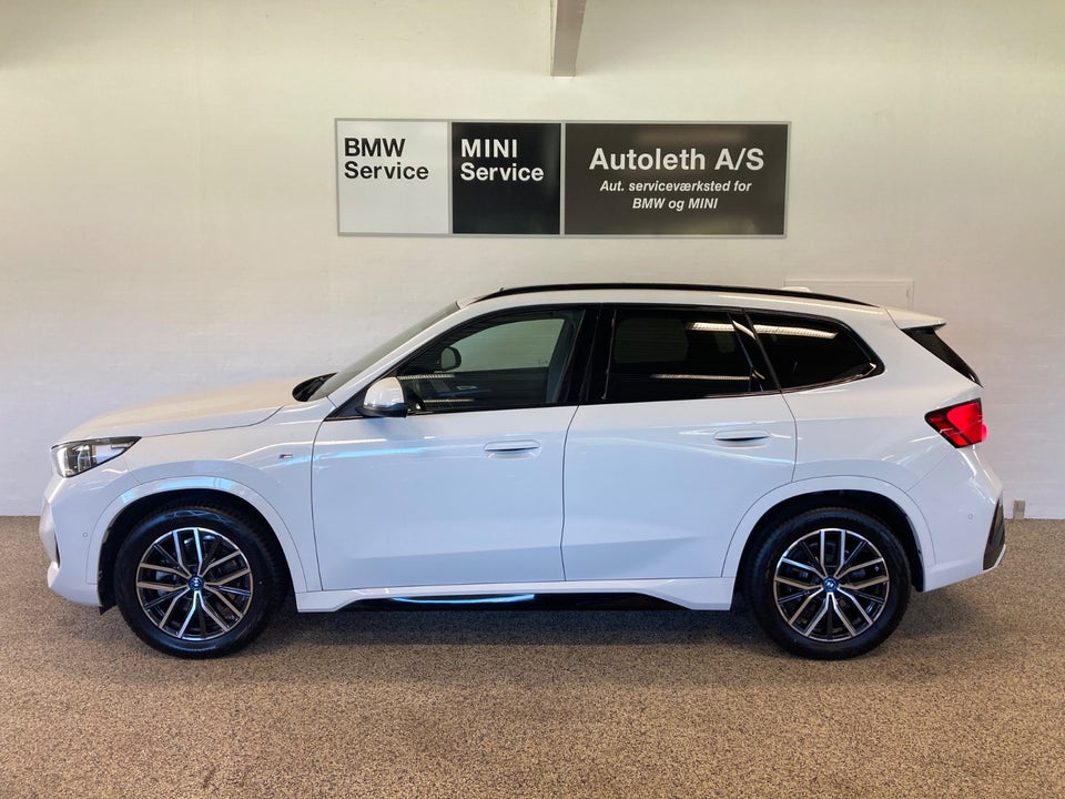 BMW iX1 xDrive30 M-Sport 5d