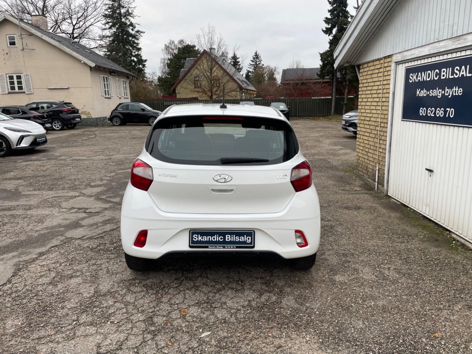 Hyundai i10 1,0 MPi Essential AMT 5d