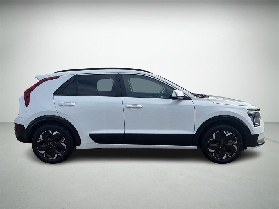 Kia Niro 64 EV Premium 5d