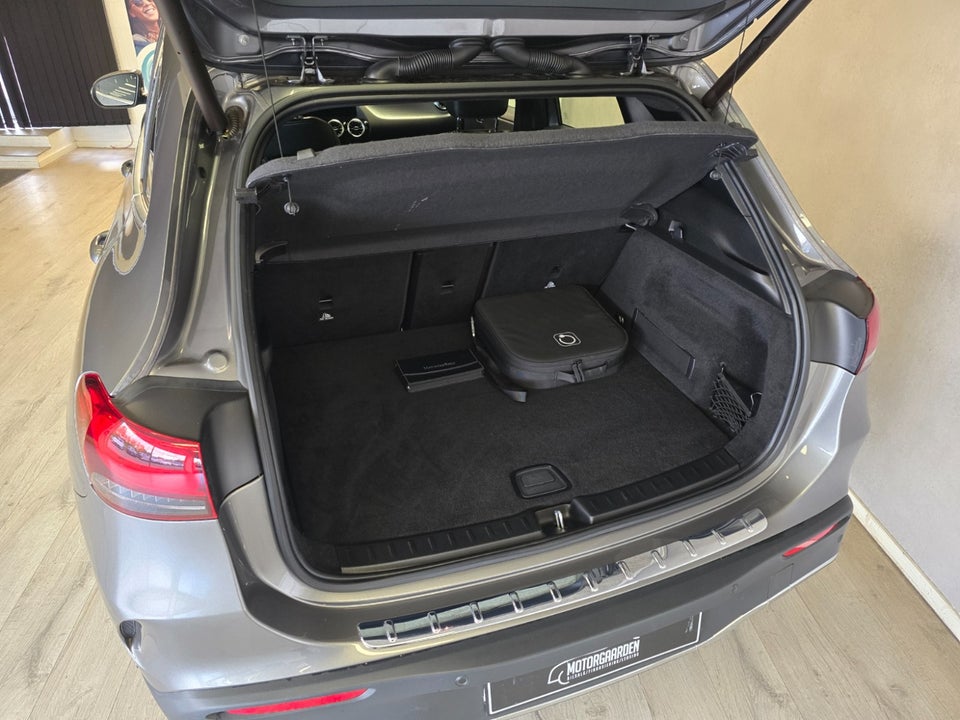 Mercedes EQA250 AMG Line 5d