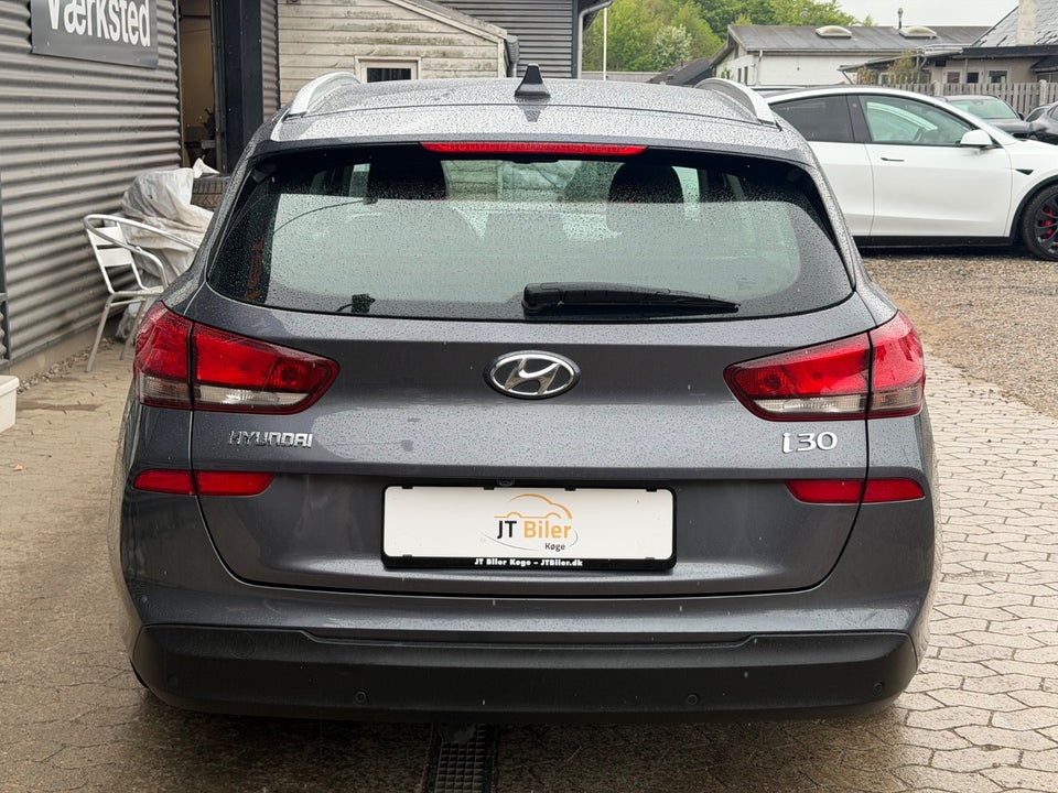 Hyundai i30 1,0 T-GDi Premium stc. 5d