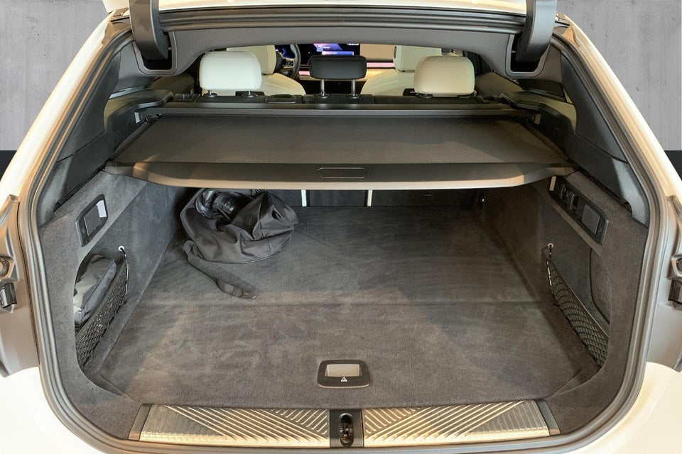 BMW i5 xDrive40 Touring Fully Charged 5d