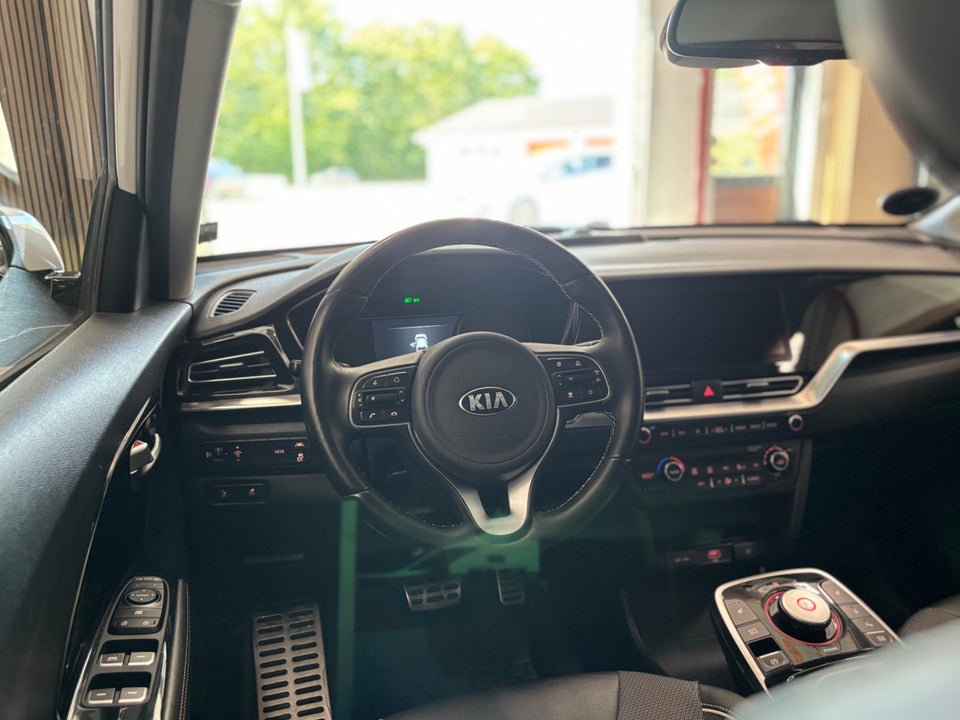 Kia e-Niro 64 Advance 5d