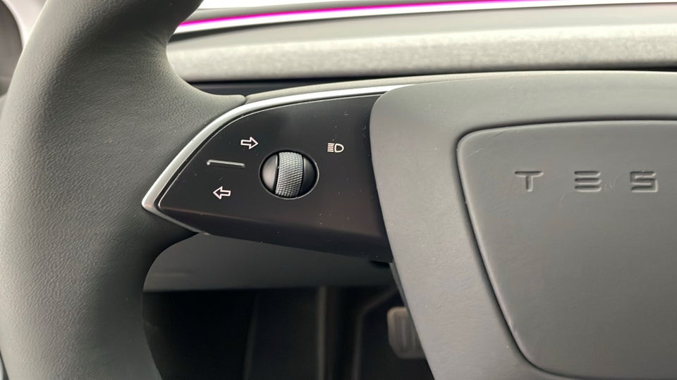 Tesla Model 3 Long Range AWD 4d