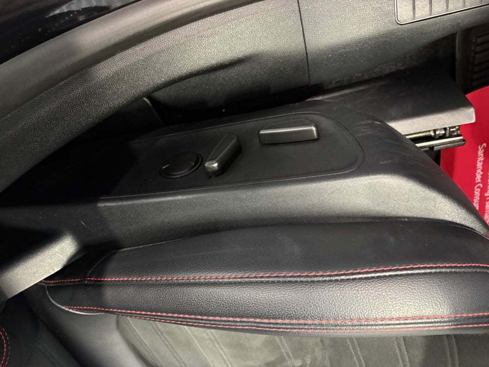 Ford Kuga 2,5 PHEV ST-Line X CVT 5d