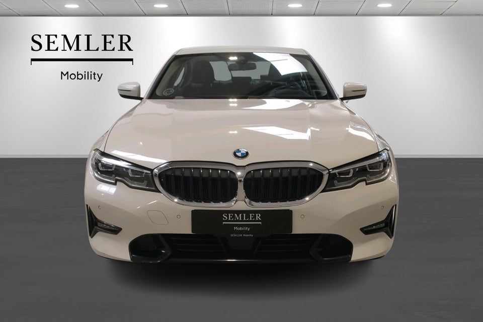 BMW 320d 2,0 Sport Line aut. 4d