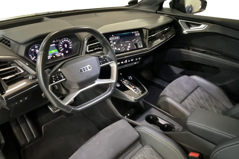 Audi Q4 e-tron 40 S-line 5d