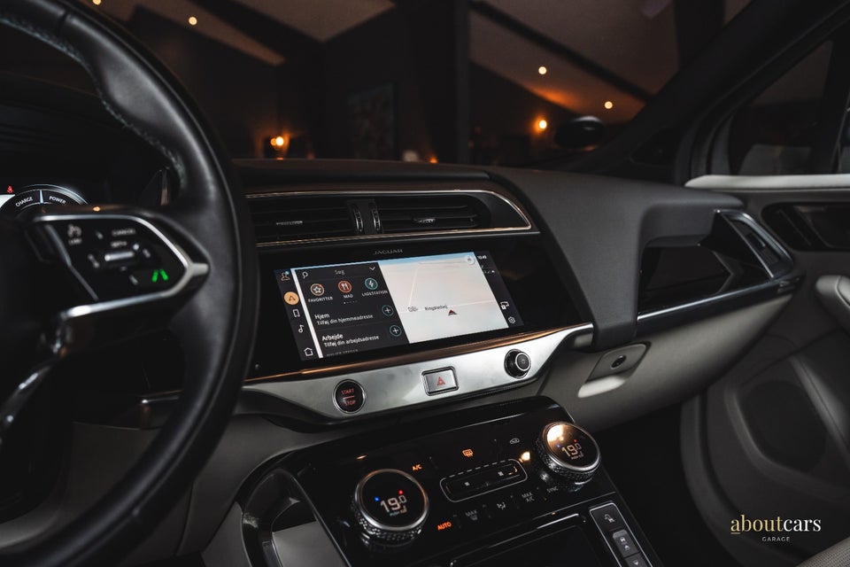 Jaguar I-Pace EV400 Black AWD 5d