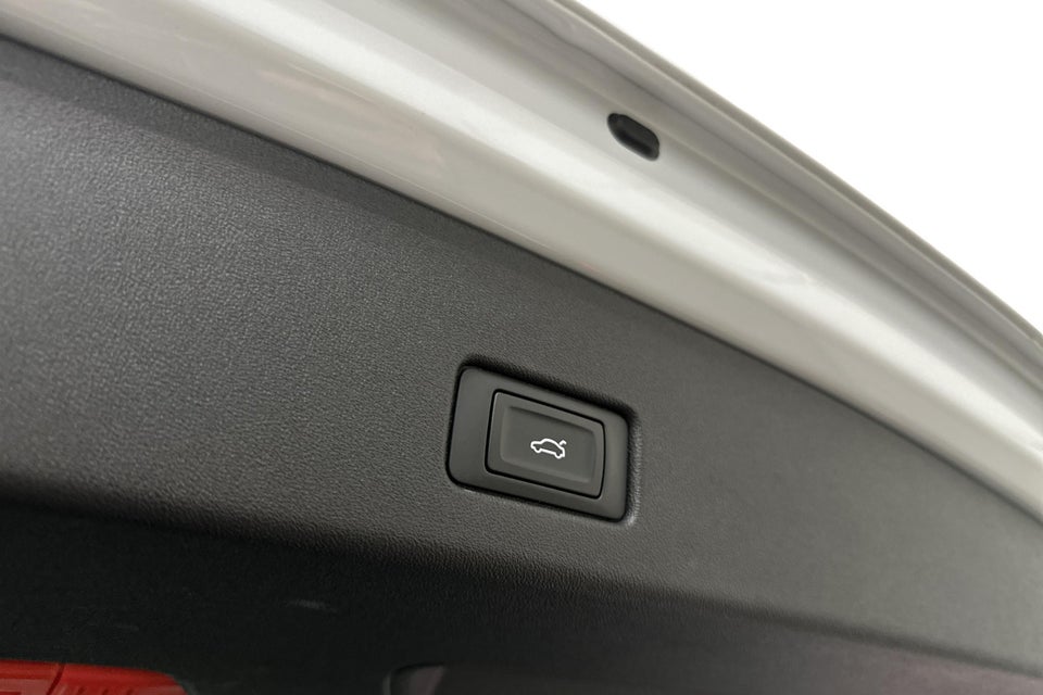 Audi Q4 e-tron 40 Attitude 5d