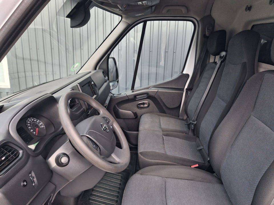 Nissan NV400 2,3 dCi 150 L2H2 Kassevogn