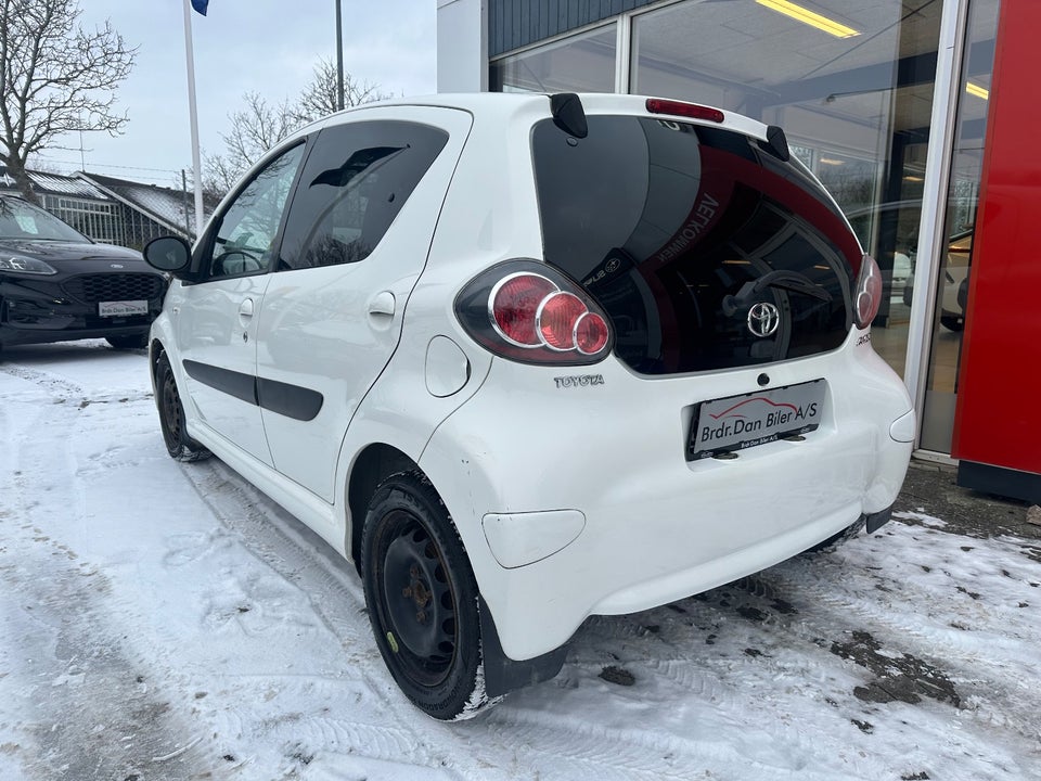 Toyota Aygo 1,0 VVT-i T1 5d