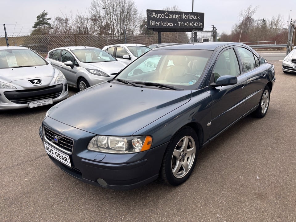 Volvo S60 2,4 140 aut. 4d