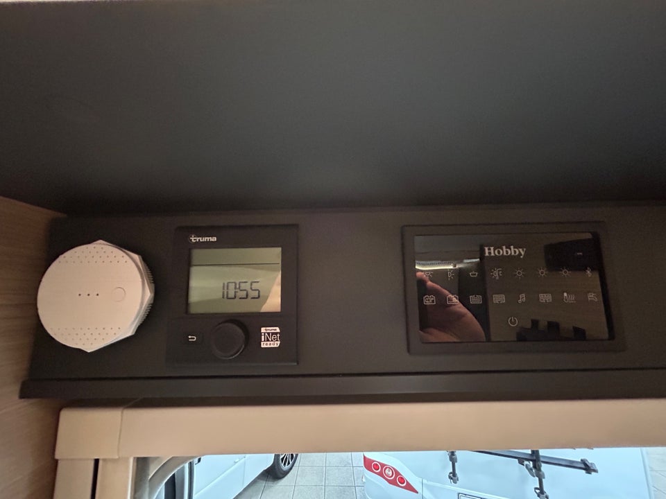 Hobby Optima De Luxe T75 HGE 2,2 aut. 2d