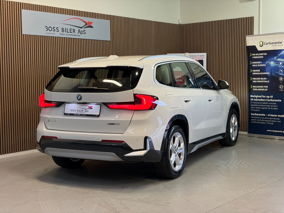 BMW iX1 xDrive30 X-Line 5d