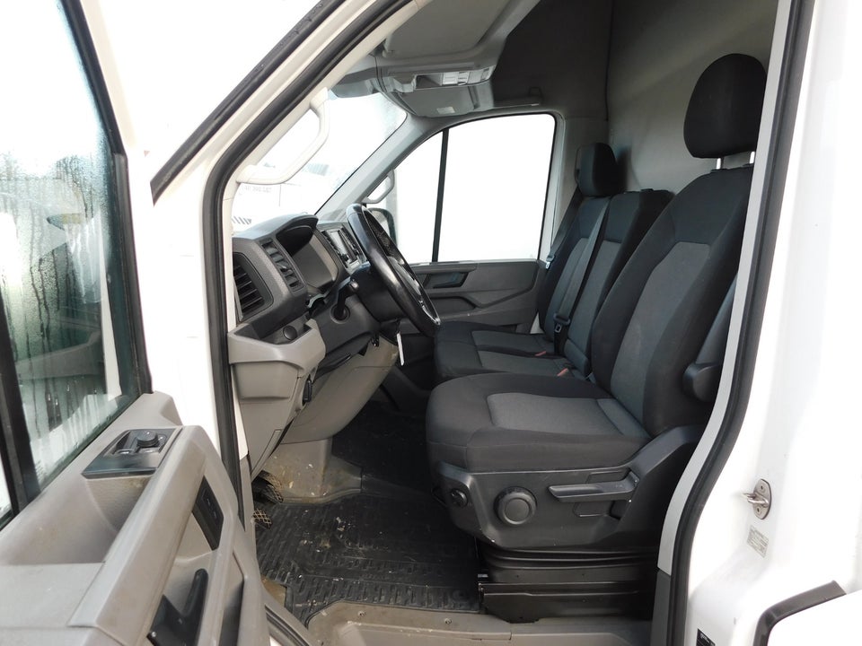 VW Crafter 35 2,0 TDi 177 Kassevogn L3H2