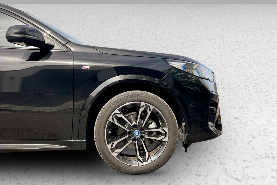 BMW iX2 eDrive20 M-Sport Premium 5d
