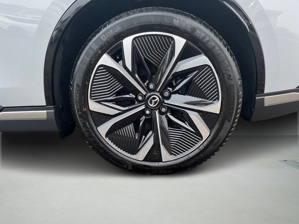 Mazda 6e Takumi Long Range 5d