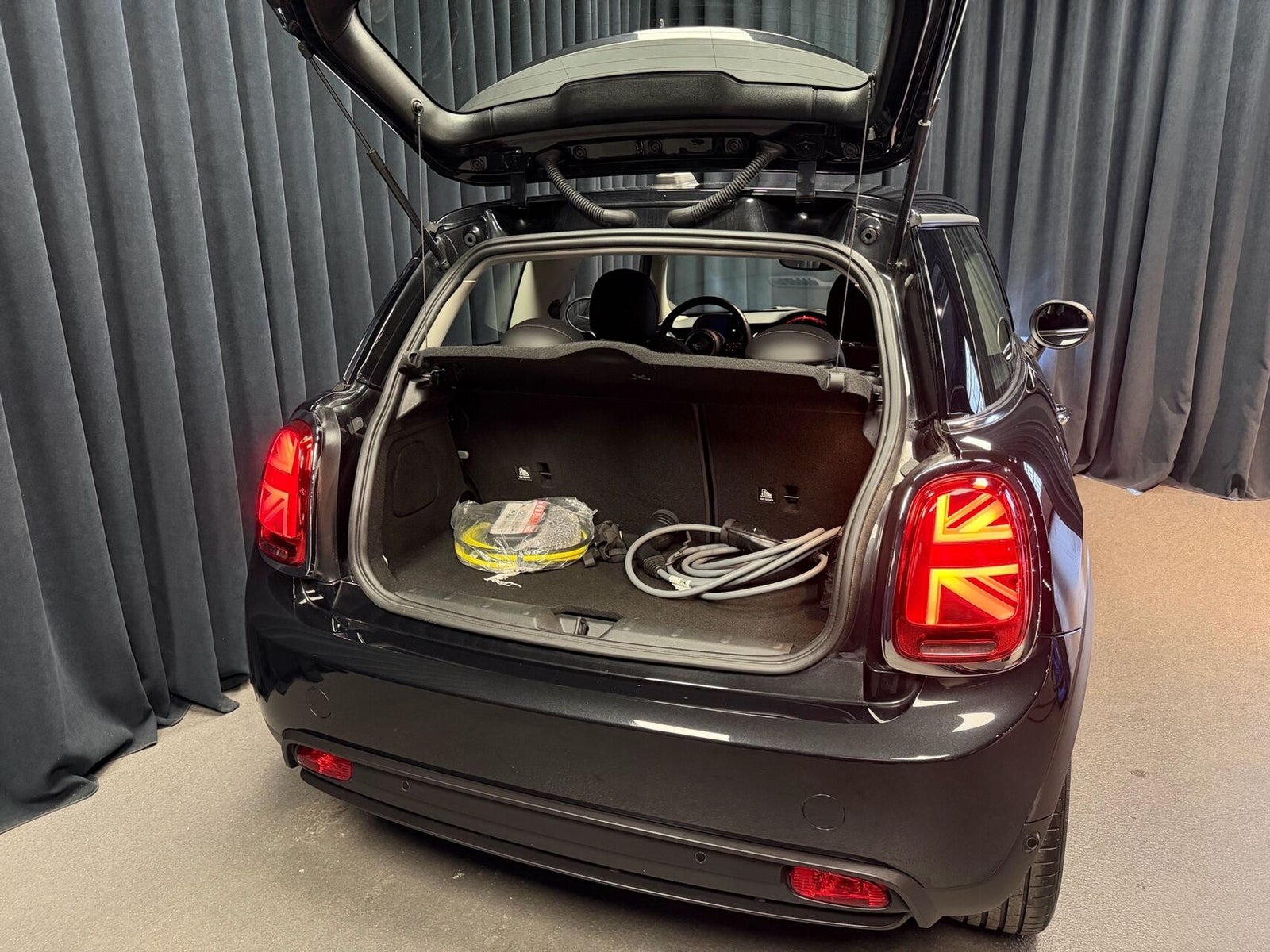 MINI Cooper SE Classic Trim 3d