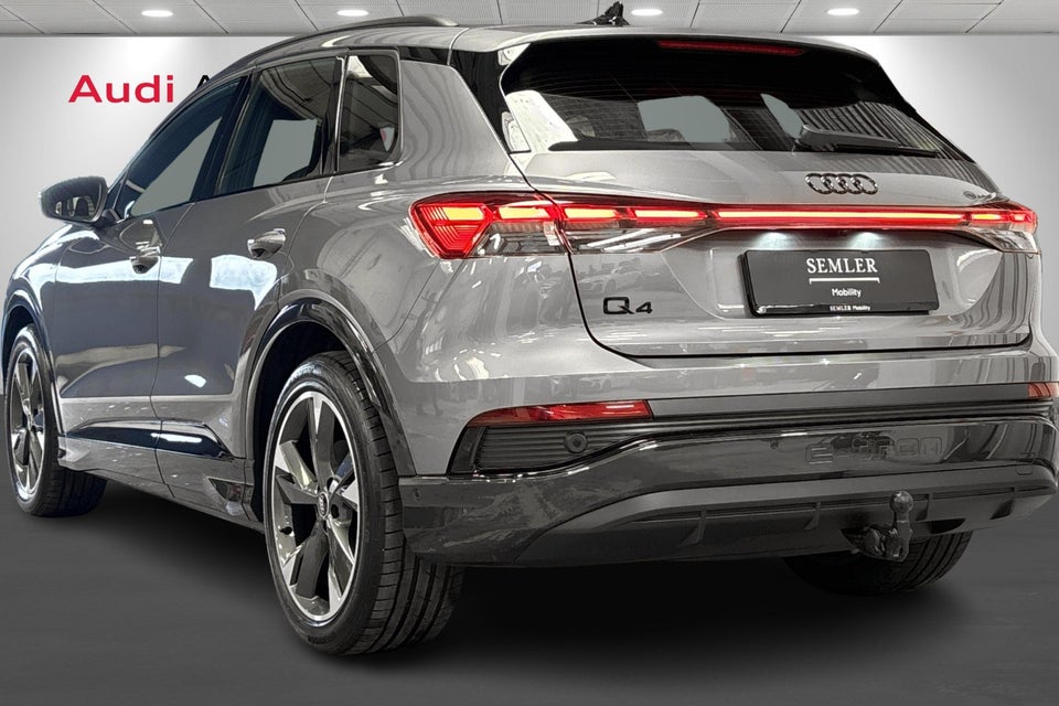 Audi Q4 e-tron 45 S-line Edition 5d