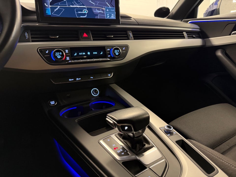 Audi A4 35 TDi S-line Avant S-tr. 5d