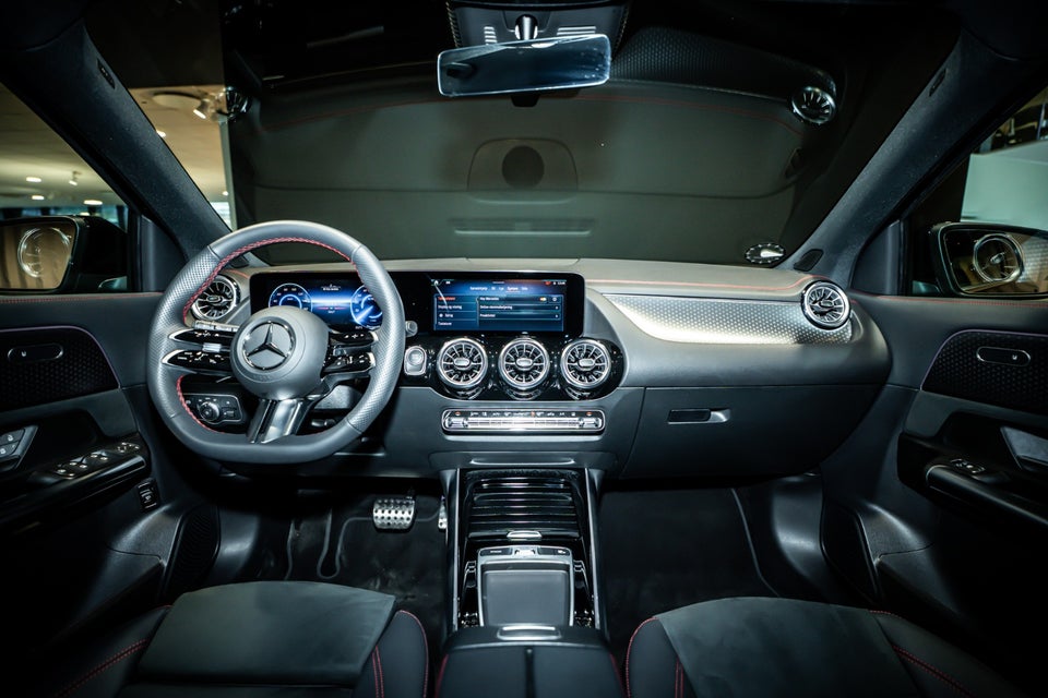 Mercedes EQA250+ AMG Advance 5d