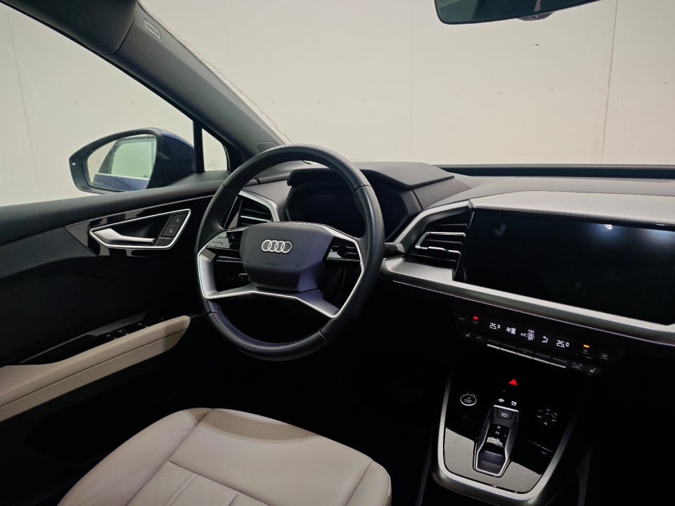 Audi Q4 e-tron 45 quattro 5d
