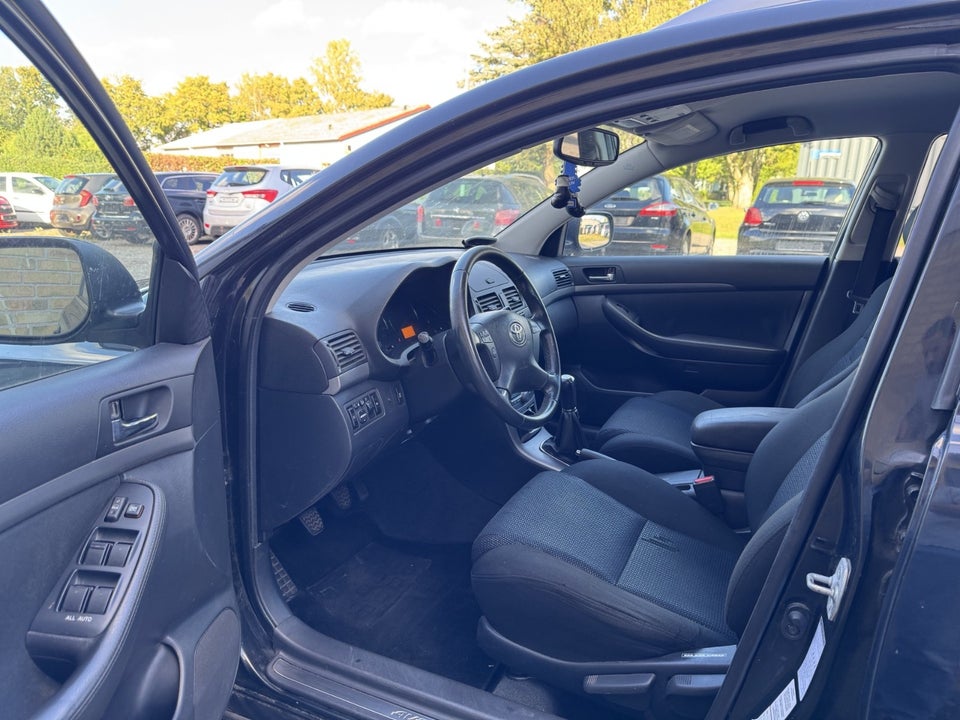 Toyota Avensis 1,8 VVT-i Sol stc. 5d