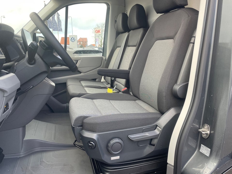 VW Crafter 35 2,0 TDi 177 Kassevogn L3H3 aut.