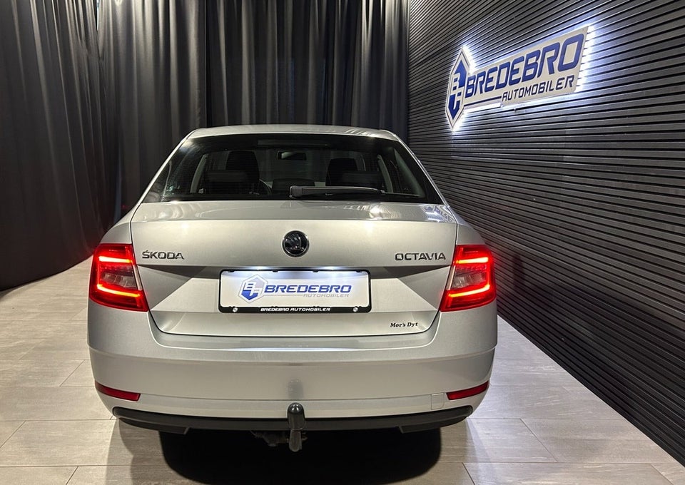 Skoda Octavia 1,6 TDi 115 Style 5d