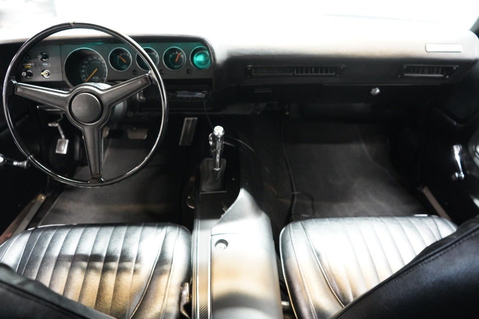 Dodge Challenger 5,4 aut. 2d