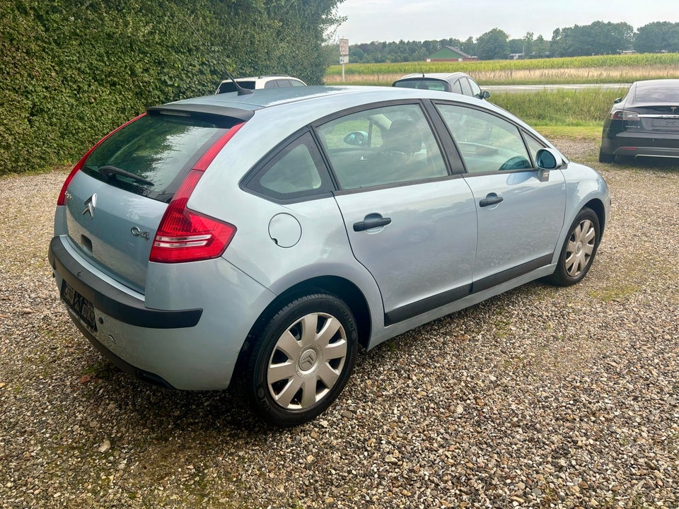 Citroën C4 1,6 16V 110 Prestige aut. 5d