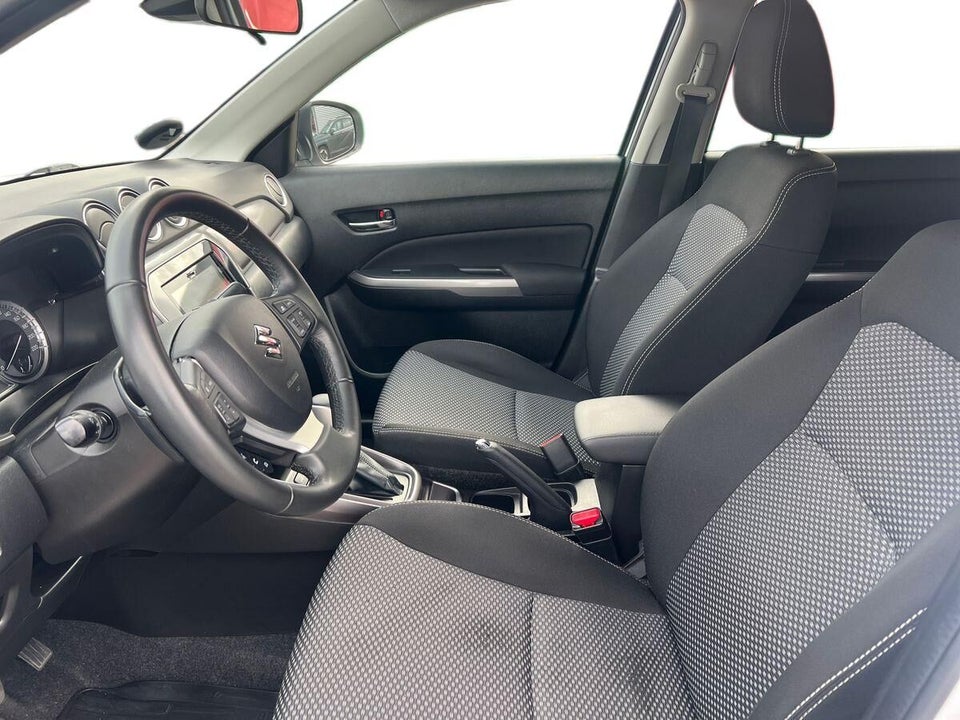 Suzuki Vitara 1,4 mHybrid Active aut. 5d