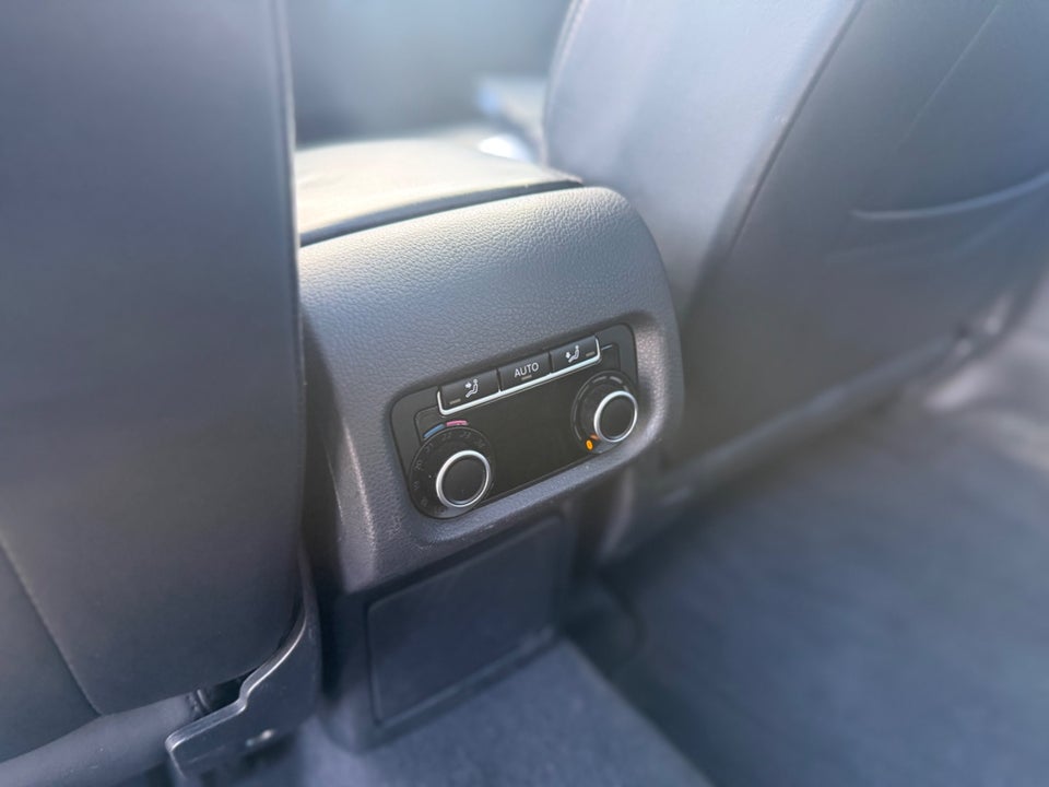 VW Sharan 2,0 TDi 140 Comfortline DSG BMT 5d