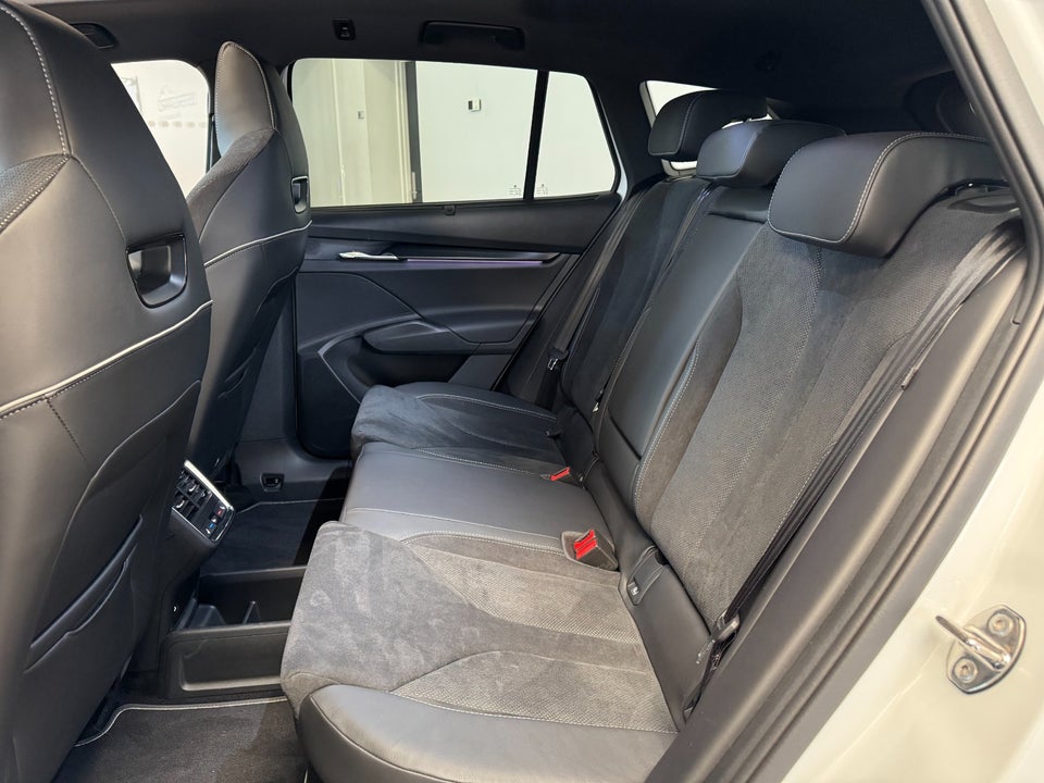 Skoda Enyaq 85 iV Sportline Maxx 5d