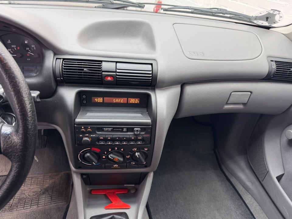 Opel Astra 1,6 Champion 5d
